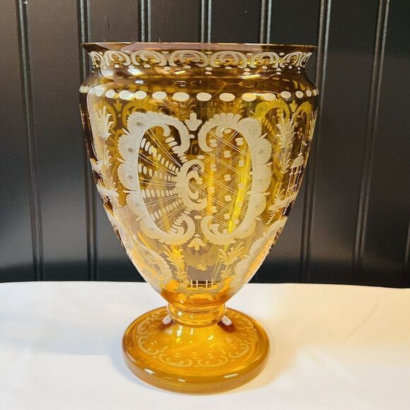 Vintage BOHEMIAN Yellow Honey Amber Cut To Clear Etched Vase  9"X6" Chech Glass - Picture 1 of 13